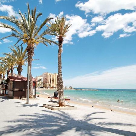 Zoa Happy Vacations Apartman Torrevieja Kültér fotó
